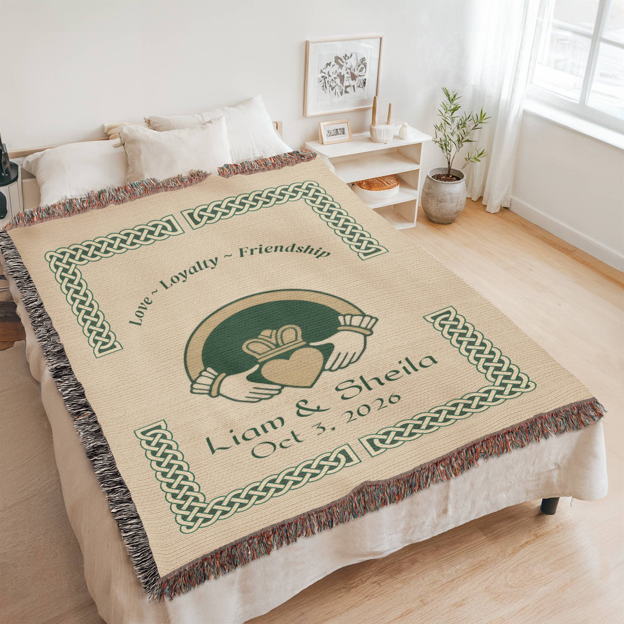 Irish Claddagh Blanket | Personalized Couple Names & Date